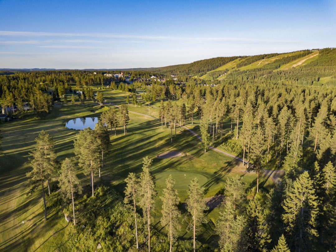 tahkogolf_oldcourse_tahkonrinteet_kesa